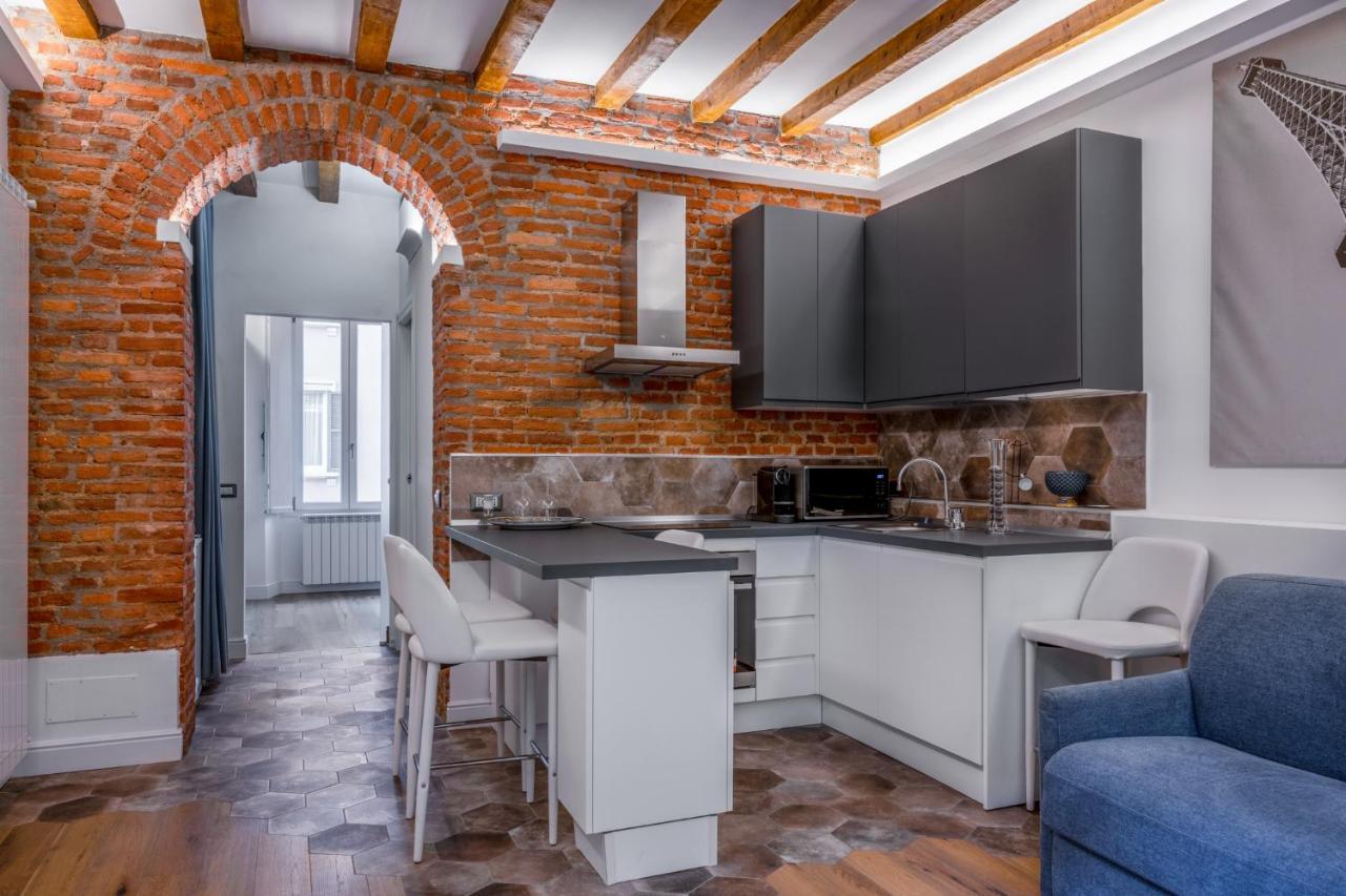 Unique Suite In Milan Center Exterior photo