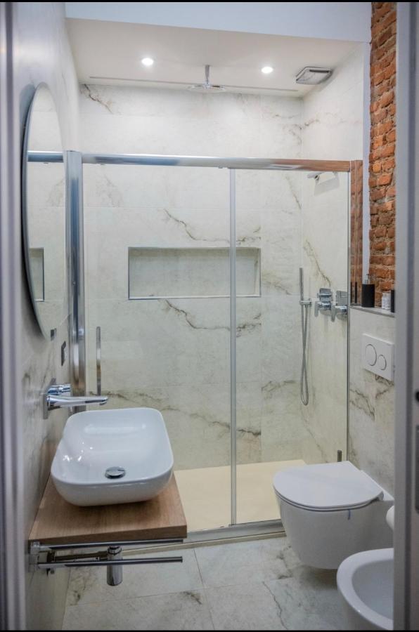 Unique Suite In Milan Center Exterior photo
